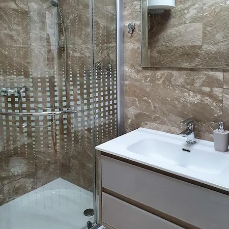 Apartament Lastovka Posesi *